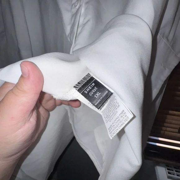 SHEIN Curve Women's Casual Versatile Solid Color Long Sleeve Shirt, size 1XL - Picture 3 of 4